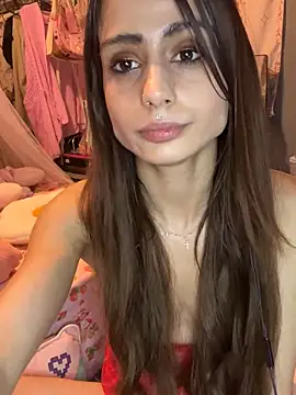 Snapshot of LaPetitechienne1 chatting on February 2025 01:03:01 AM LaPetitechienne1 online show from February 2025 01:03:01 AM