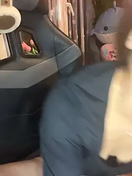 Snapshot of LaPetitechienne1 chatting on February 2025 03:45:02 AM LaPetitechienne1 online show from February 2025 03:45:02 AM