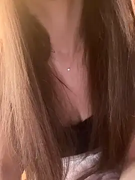 Snapshot of LaPetitechienne1 chatting on March 2025 04:21:02 PM LaPetitechienne1 online show from March 2025 04:21:02 PM