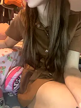 Snapshot of LaPetitechienne1 chatting on October 2025 12:24:01 AM LaPetitechienne1 online show from October 2025 12:24:01 AM