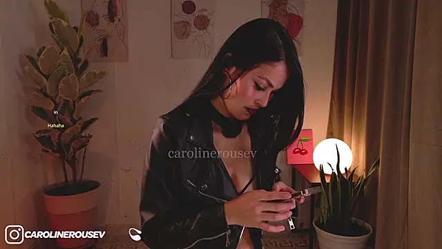 carolinerousev online show from April 2026 10:40:01 PM
