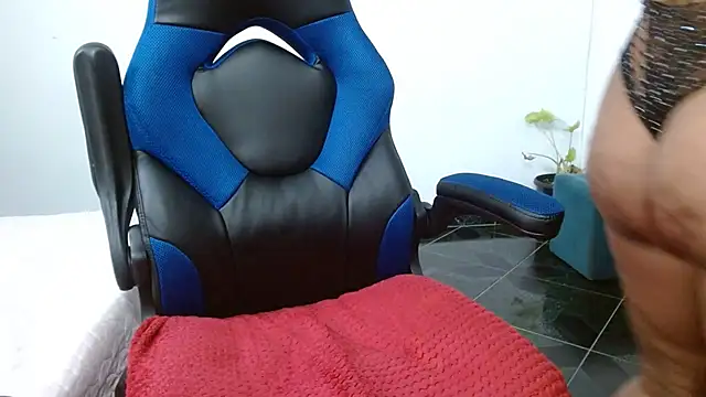 Snapshot of hannapasion chatting on February 2025 10:32:01 PM hannapasion online show from February 2025 10:32:01 PM