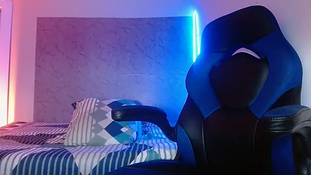 Snapshot of hannapasion chatting on October 2025 08:12:02 AM hannapasion online show from October 2025 08:12:02 AM