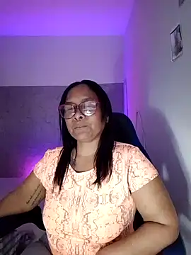 Snapshot of hannapasion chatting on October 2025 05:52:02 AM hannapasion online show from October 2025 05:52:02 AM