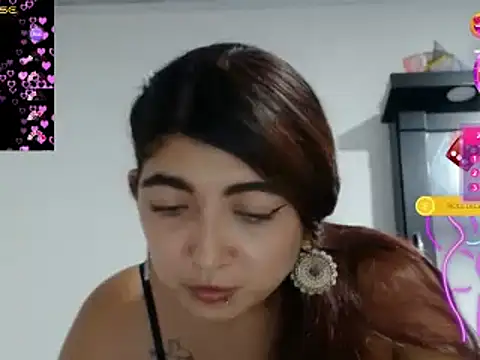 Snapshot of esteni chatting on December 2024 02:36:02 AM esteni online show from December 2024 02:36:02 AM