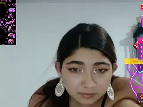 Snapshot of esteni chatting on January 2025 03:20:01 AM esteni online show from January 2025 03:20:01 AM
