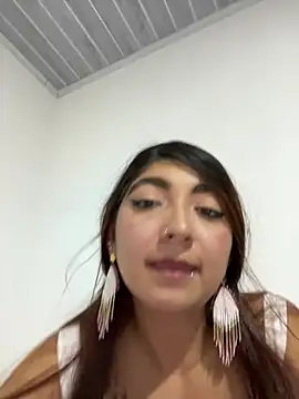 Snapshot of esteni chatting on March 2025 01:47:02 AM esteni online show from March 2025 01:47:02 AM