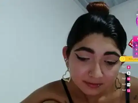 Snapshot of esteni chatting on March 2025 04:03:02 AM esteni online show from March 2025 04:03:02 AM