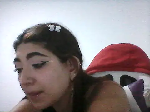 Snapshot of esteni chatting on September 2025 04:34:02 AM esteni online show from September 2025 04:34:02 AM