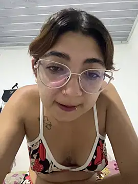 Snapshot of esteni chatting on May 2026 03:57:02 AM esteni online show from May 2026 03:57:02 AM