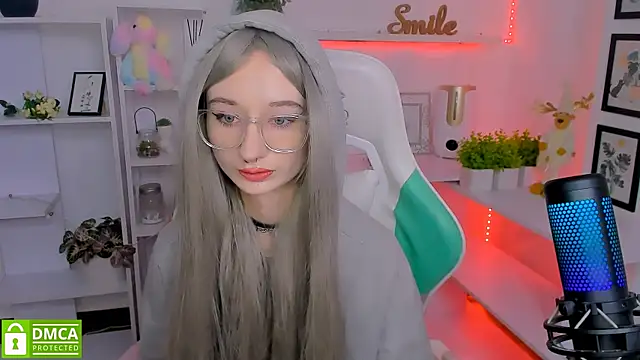 Katia Kim online show from February 2025 06:33:02 AM