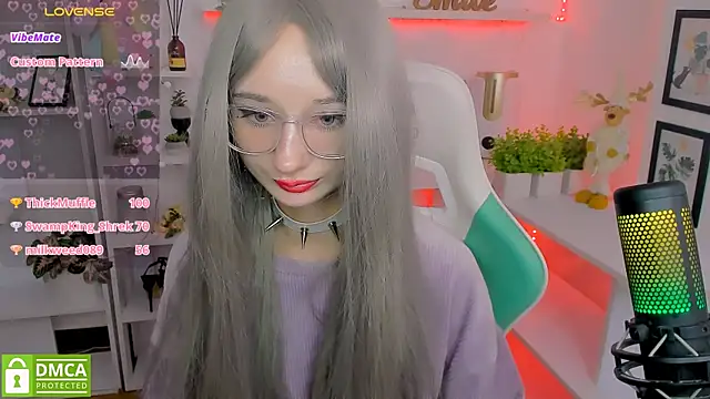 Katia Kim online show from February 2025 12:43:01 PM