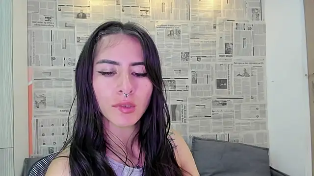 Mhelanny2 online show from December 2024 07:37:02 AM