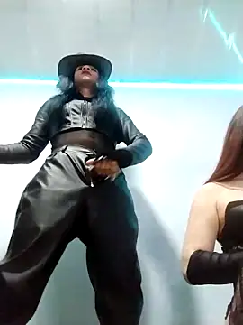 latintransbigcum online show from September 2025 04:12:02 PM