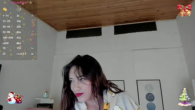 Snapshot of cristal__hot_1 chatting on December 2024 10:17:02 AM cristal hot 1 online show from December 2024 10:17:02 AM