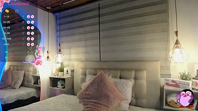 cristal  hot 1 online show from November 2025 04:59:01 AM