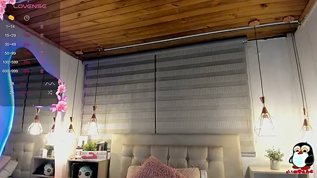 cristal  hot 1 online show from February 2026 05:00:02 AM