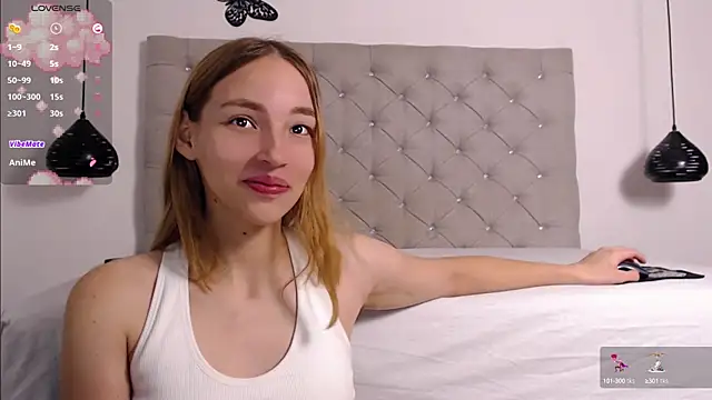 Snapshot of WhiteSun_01 chatting on January 2025 12:47:02 PM WhiteSun 01 online show from January 2025 12:47:02 PM