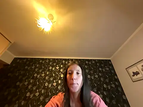 Sophi Cute online show from November 2025 04:08:02 PM