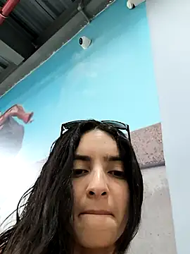 Sam Sara online show from March 2025 08:08:02 PM