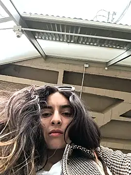 Sam Sara online show from February 2026 04:22:02 PM