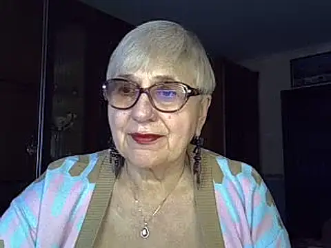 Snapshot of SweetCherry27 chatting on January 2025 02:49:02 PM SweetCherry27 online show from January 2025 02:49:02 PM