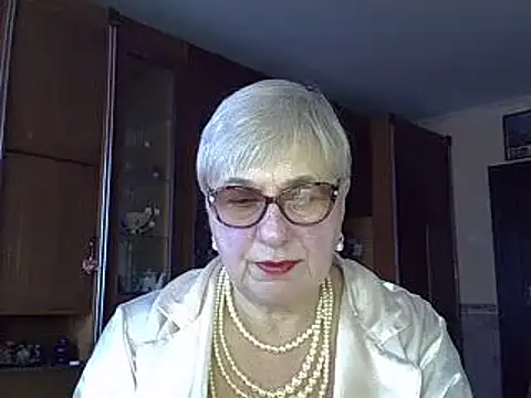 Snapshot of SweetCherry27 chatting on February 2025 02:24:01 PM SweetCherry27 online show from February 2025 02:24:01 PM