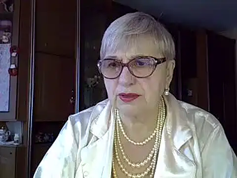 Snapshot of SweetCherry27 chatting on February 2025 08:11:02 AM SweetCherry27 online show from February 2025 08:11:02 AM