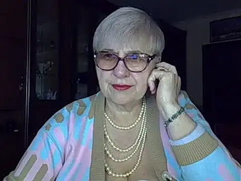 Snapshot of SweetCherry27 chatting on February 2025 04:04:01 PM SweetCherry27 online show from February 2025 04:04:01 PM