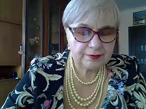 Snapshot of SweetCherry27 chatting on February 2025 12:48:02 PM SweetCherry27 online show from February 2025 12:48:02 PM