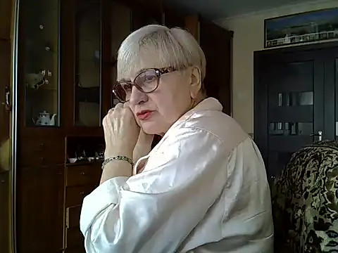 Snapshot of SweetCherry27 chatting on February 2025 12:34:01 PM SweetCherry27 online show from February 2025 12:34:01 PM