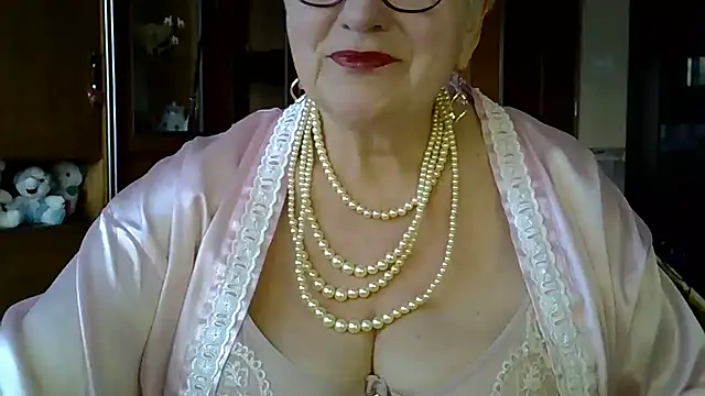 Snapshot of SweetCherry27 chatting on March 2025 03:05:02 PM SweetCherry27 online show from March 2025 03:05:02 PM