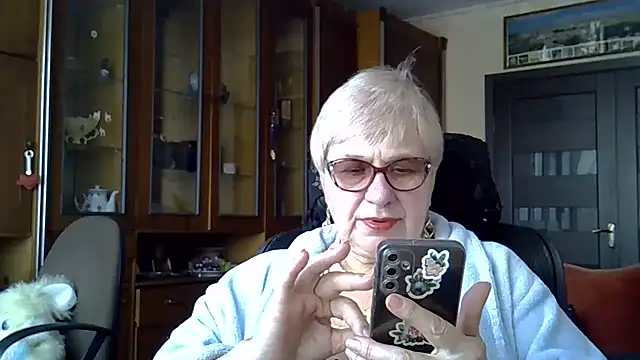 Snapshot of SweetCherry27 chatting on March 2025 09:46:01 AM SweetCherry27 online show from March 2025 09:46:01 AM