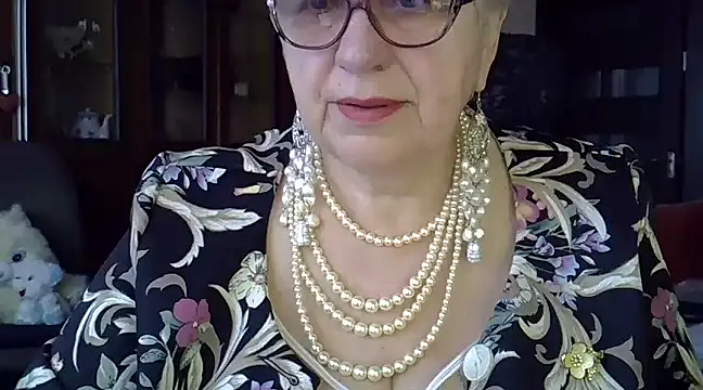 Snapshot of SweetCherry27 chatting on March 2025 05:03:01 AM SweetCherry27 online show from March 2025 05:03:01 AM