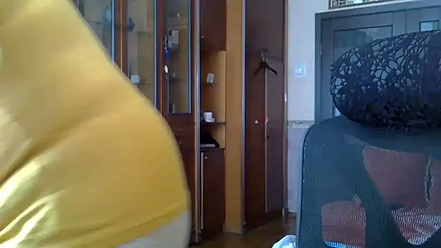 Snapshot of SweetCherry27 chatting on March 2025 12:35:02 PM SweetCherry27 online show from March 2025 12:35:02 PM
