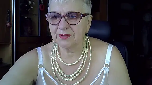 Snapshot of SweetCherry27 chatting on September 2025 04:34:02 AM SweetCherry27 online show from September 2025 04:34:02 AM