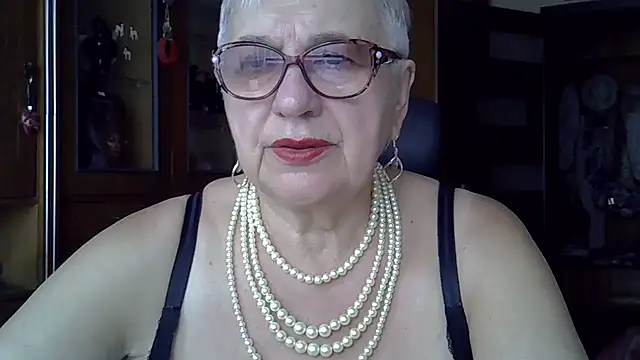 Snapshot of SweetCherry27 chatting on September 2025 05:40:01 AM SweetCherry27 online show from September 2025 05:40:01 AM