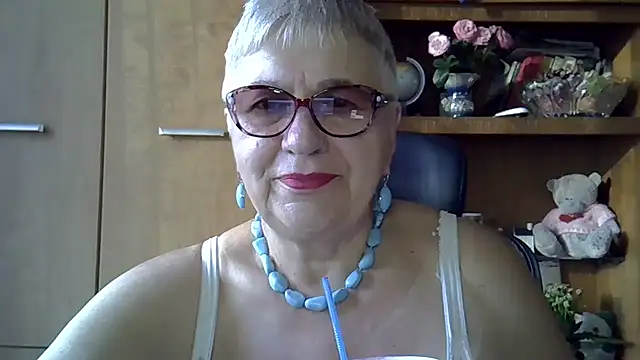 Snapshot of SweetCherry27 chatting on September 2025 04:35:02 AM SweetCherry27 online show from September 2025 04:35:02 AM