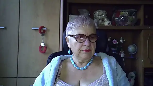 Snapshot of SweetCherry27 chatting on September 2025 04:28:02 AM SweetCherry27 online show from September 2025 04:28:02 AM