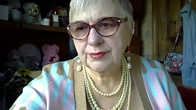 Snapshot of SweetCherry27 chatting on October 2025 05:41:01 AM SweetCherry27 online show from October 2025 05:41:01 AM