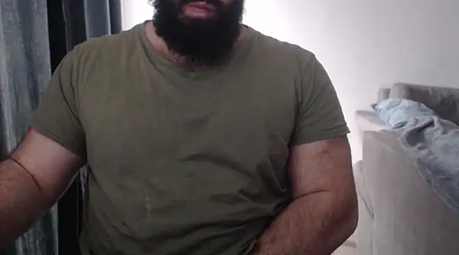 Snapshot of hugemachohandsome chatting on February 2025 03:53:01 PM hugemachohandsome online show from February 2025 03:53:01 PM