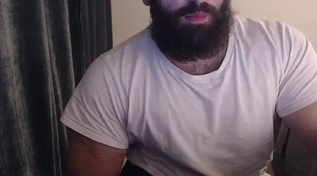 Snapshot of hugemachohandsome chatting on March 2025 10:30:02 PM hugemachohandsome online show from March 2025 10:30:02 PM