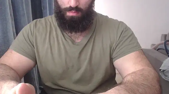 Snapshot of hugemachohandsome chatting on March 2025 02:40:01 PM hugemachohandsome online show from March 2025 02:40:01 PM