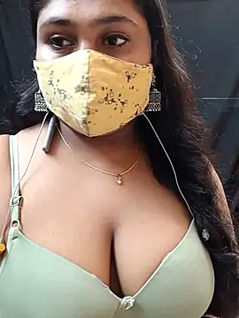 Sophiaboudi online show from October 2025 05:00:01 PM