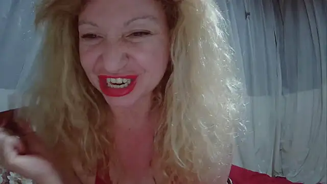 Snapshot of Kattymary chatting on January 2025 11:45:02 PM Kattymary online show from January 2025 11:45:02 PM