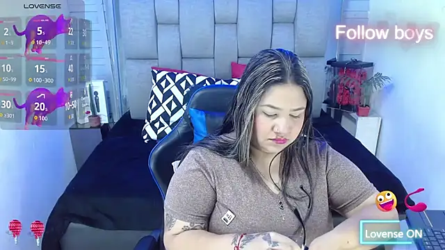 Snapshot of evelin_zaens chatting on November 2025 04:18:01 AM evelin zaens online show from November 2025 04:18:01 AM