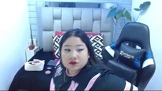 evelin zaens online show from June 2026 05:13:02 AM