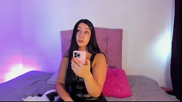 MarieLatex online show from December 2025 08:26:01 PM