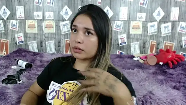 SaraCrow online show from February 2025 10:46:01 AM