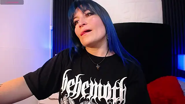 Snapshot of alicia_moom chatting on October 2025 06:53:01 PM alicia moom online show from October 2025 06:53:01 PM